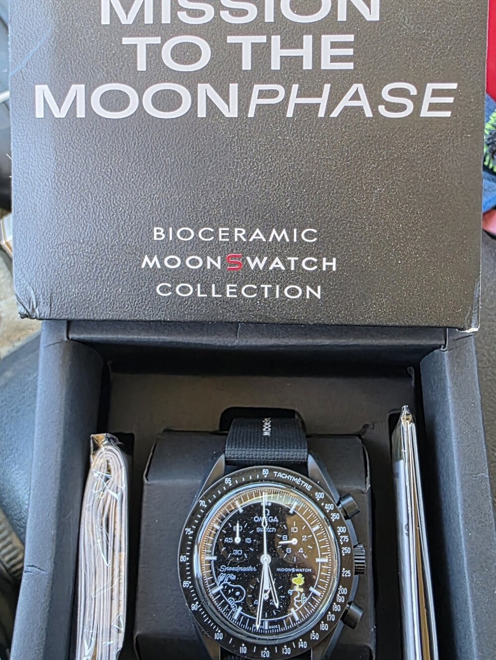 Omega x Swatch MoonSwatch Mission to the Moonphase "New Moon" (Reference: SO33B7 - Picture 4 of 8